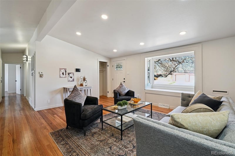 2580 Valley View Dr, Denver, CO 80221