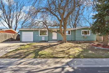 2580 Valley View Dr, Denver, CO 80221