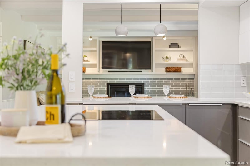 5807 Long Pl, Centennial, CO 80112