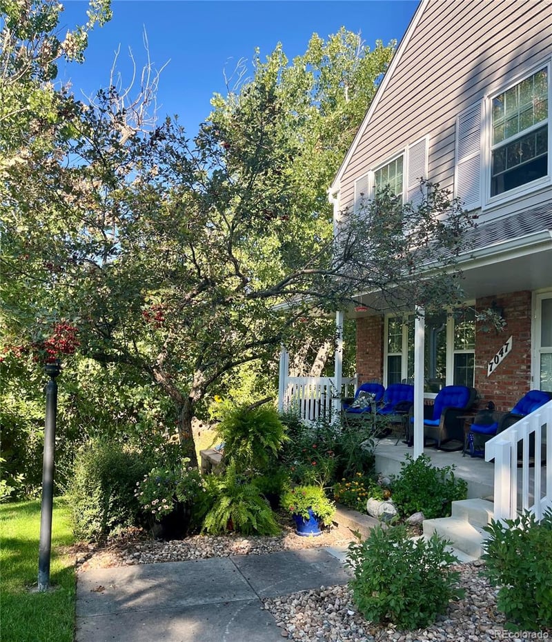 7047 Briarwood Dr, Centennial, CO 80112