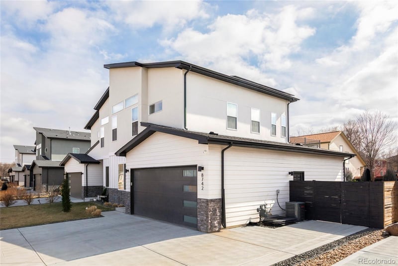 8742 49th Pl, Arvada, CO 80002