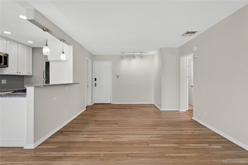 525 Jackson St #304, Denver, CO 80206