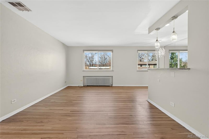 525 Jackson St #304, Denver, CO 80206