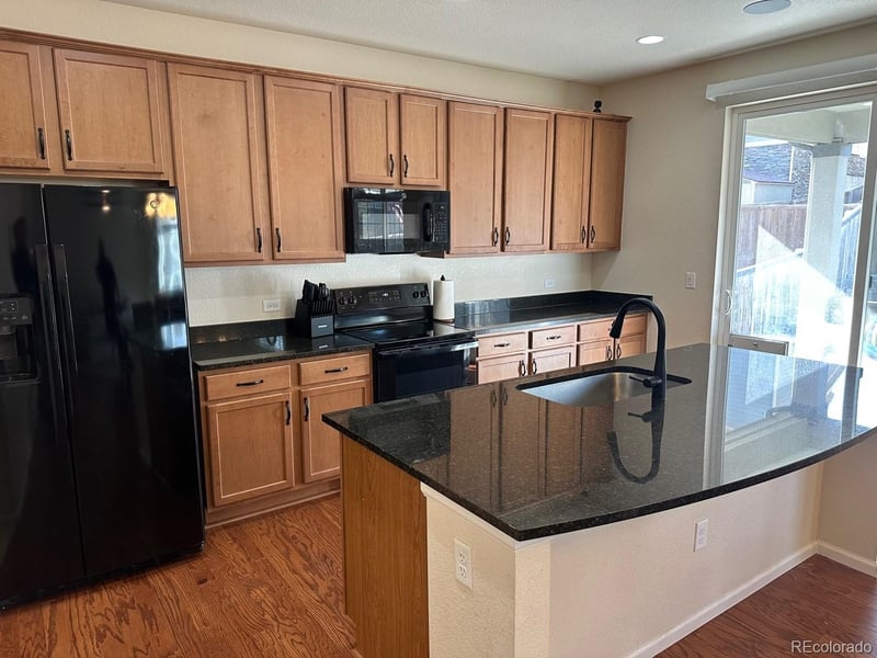 5733 Fultondale Ct, Aurora, CO 80016