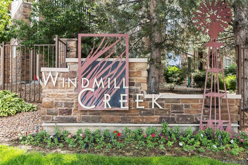 7440 Blackhawk St #204, Englewood, CO 80112