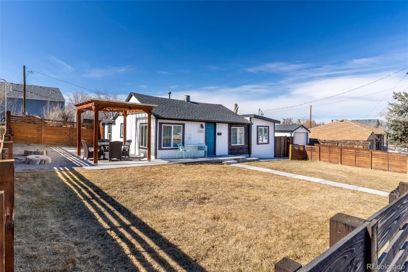 2201 Warren Ave, Englewood, CO 80110