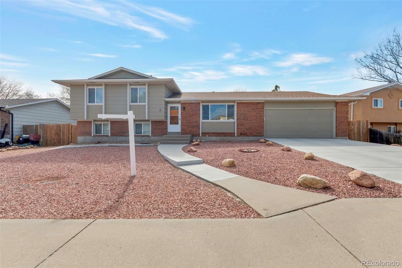 4 Remington Ct, Pueblo, CO 81008