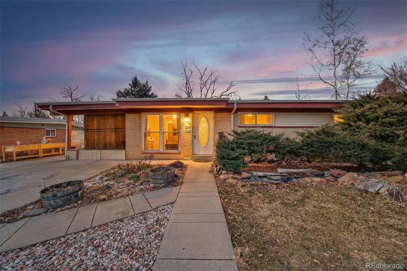 6175 Dover St, Arvada, CO 80004