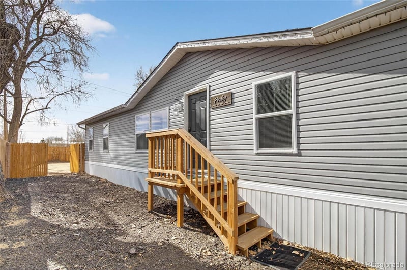 811 Plum Ave, Lochbuie, CO 80603