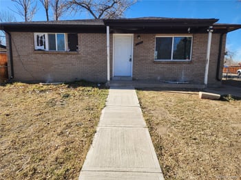 5491 Topeka Ct, Denver, CO 80239