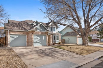 17593 Wesley Pl, Aurora, CO 80013
