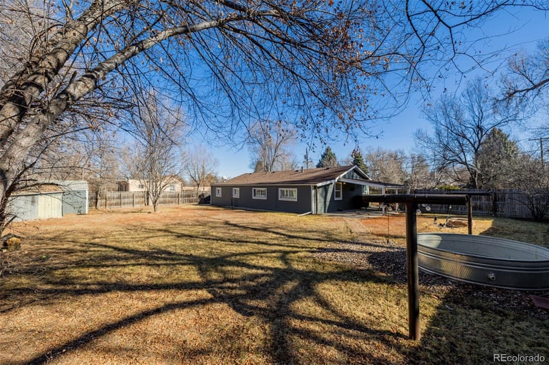 565 Saulsbury St, Lakewood, CO 80226