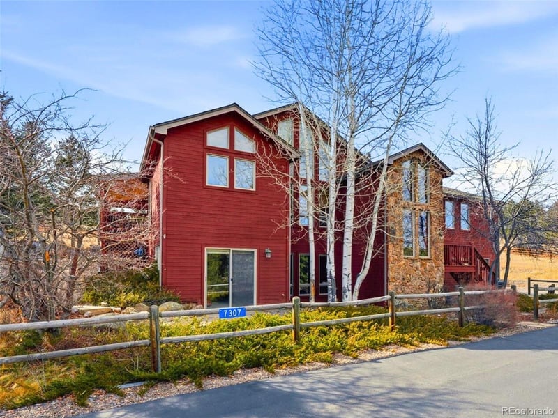 7307 Settlers Dr, Morrison, CO 80465