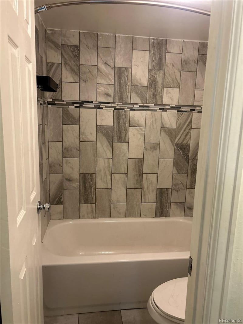 384 Ironton St #102, Aurora, CO 80012