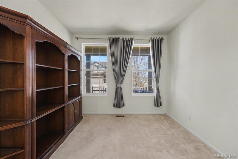 19130 Adriatic Cir, Aurora, CO 80013