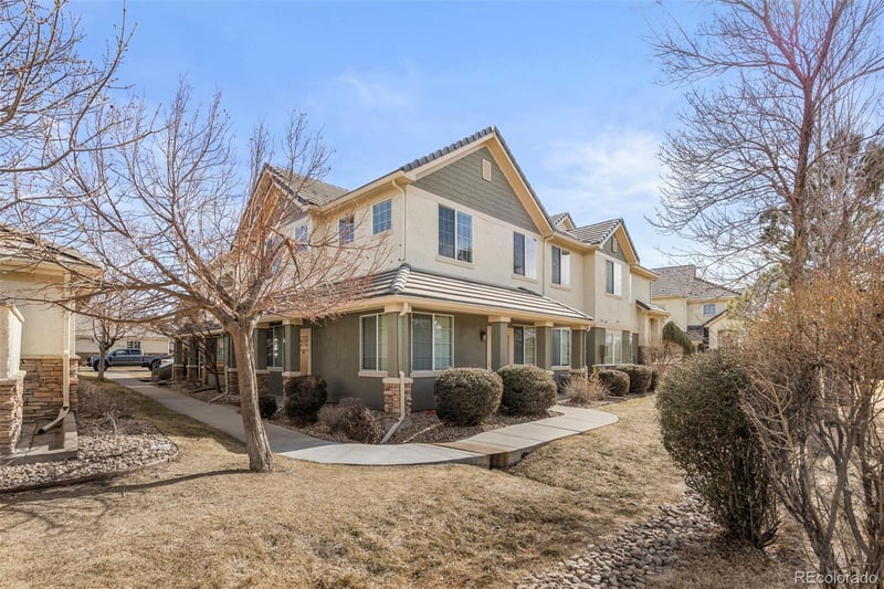 22520 Ontario Dr #202, Aurora, CO 80016