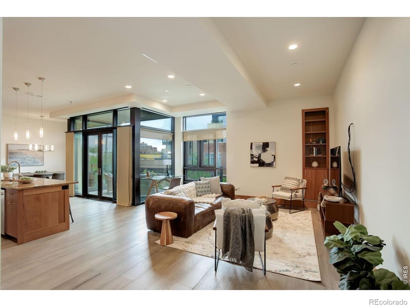 1077 Canyon Blvd #211, Boulder, CO 80302