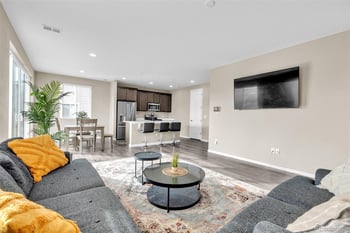 27922 10th Dr, Aurora, CO 80018