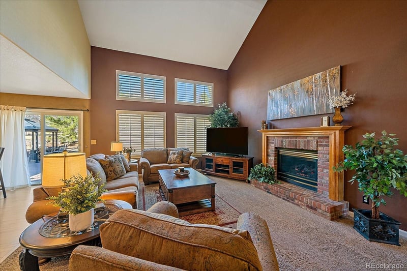 20273 E Lake Cir, Centennial, CO 80016
