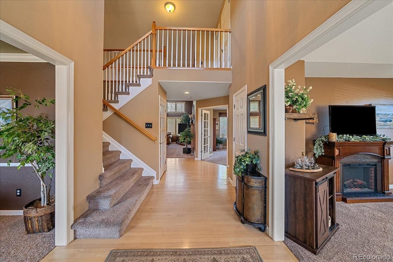 20273 E Lake Cir, Centennial, CO 80016