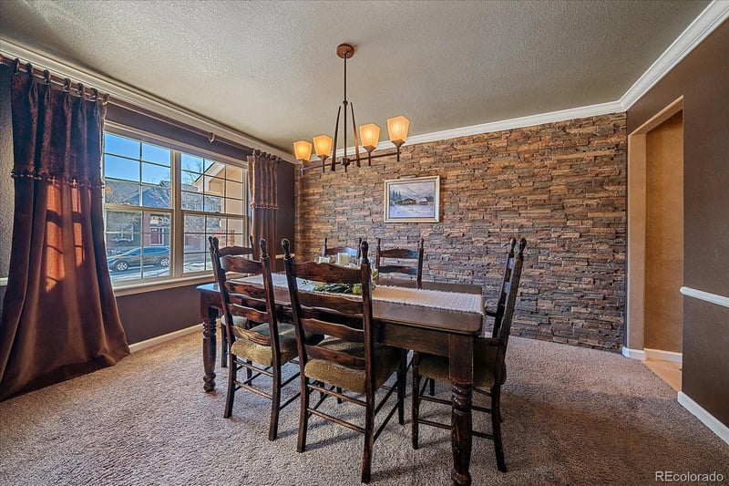 20273 Lake Cir, Centennial, CO 80016