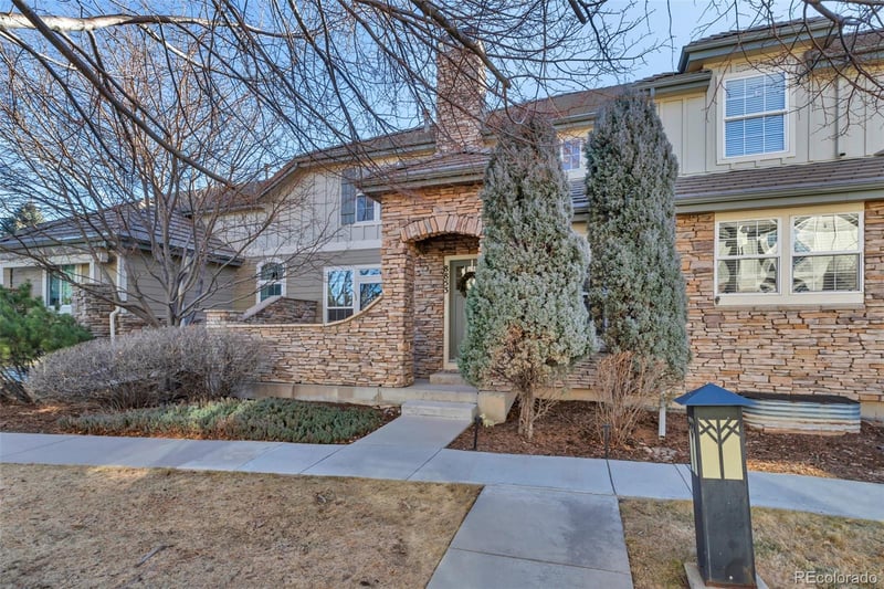8853 Edinburgh Cir, Highlands Ranch, CO 80129