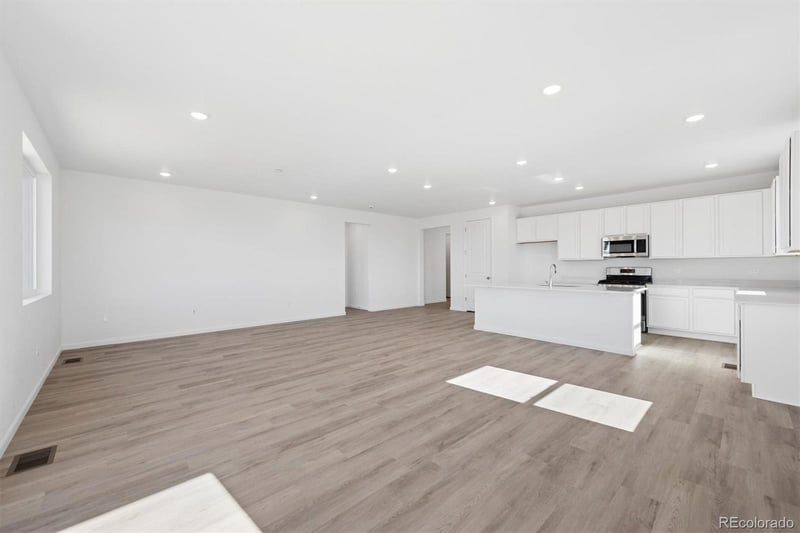 279 Mt Elbert St, Brighton, CO 80601