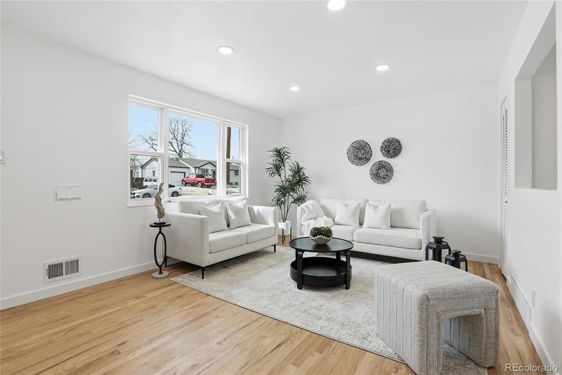 11258 Larson Ln, Northglenn, CO 80233