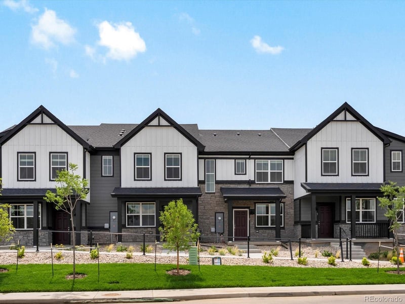 1616 Riverplace Dr #2, Windsor, CO 80550
