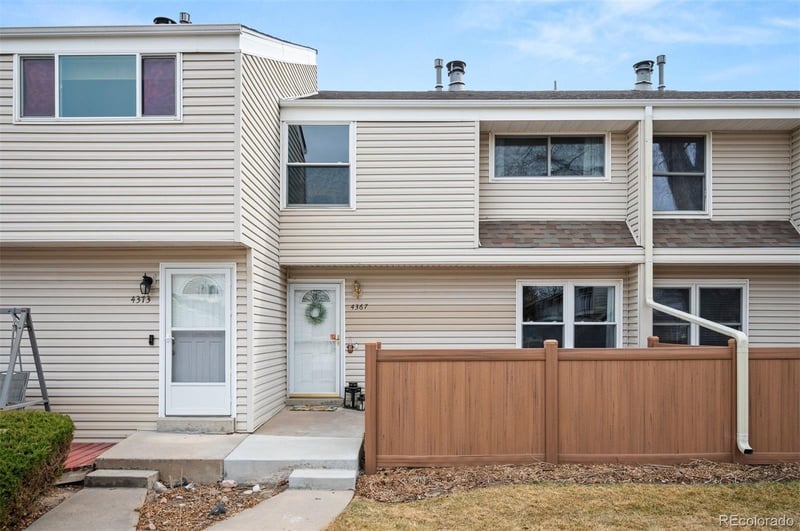 4367 Maplewood Way, Centennial, CO 80121