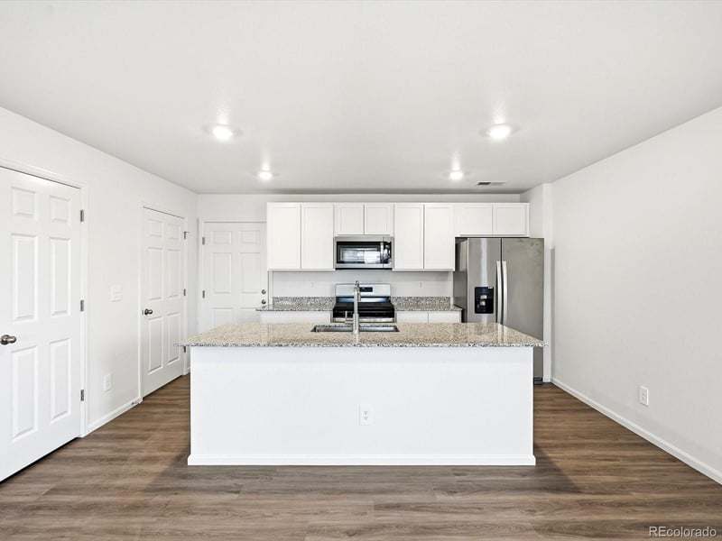 21266 65th Dr, Aurora, CO 80019