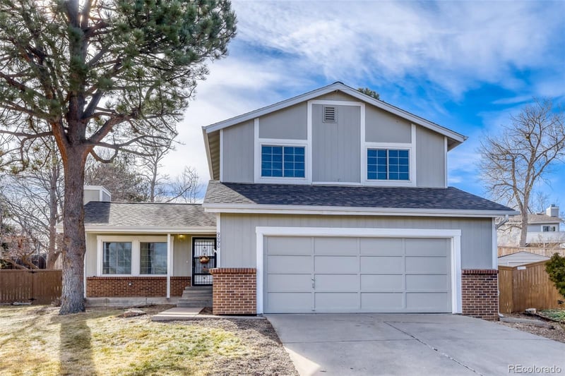9090 Hunters Creek St, Littleton, CO 80126