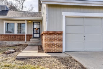 9090 Hunters Creek St, Littleton, CO 80126