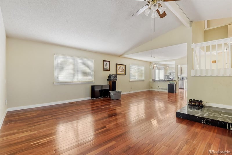 9090 Hunters Creek St, Littleton, CO 80126