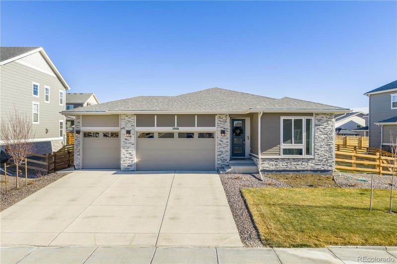 3906 N Irvington St, Aurora, CO 80019