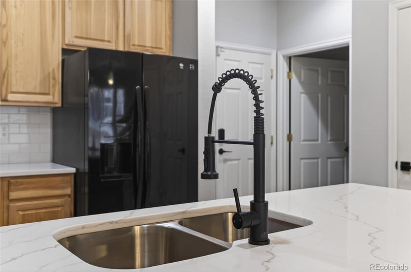 619 Norfolk Way, Aurora, CO 80017