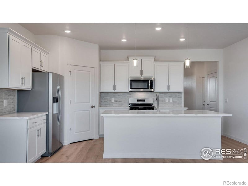 1450 Sunrise Hill Dr, Berthoud, CO 80513