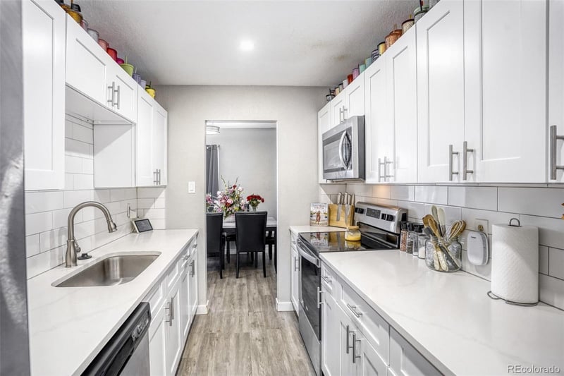 1545 Chase Ct, Lakewood, CO 80232