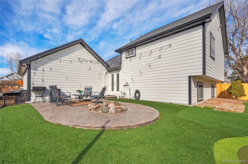 18040 Bellewood Dr, Aurora, CO 80015