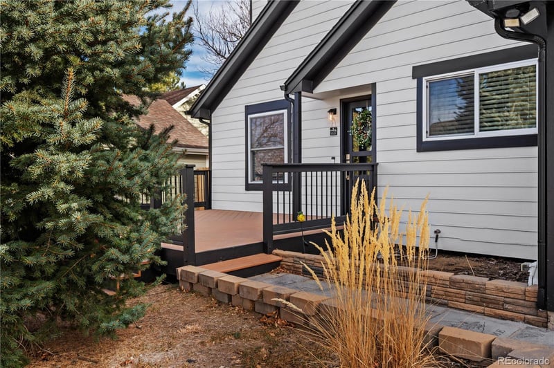 18040 Bellewood Dr, Aurora, CO 80015