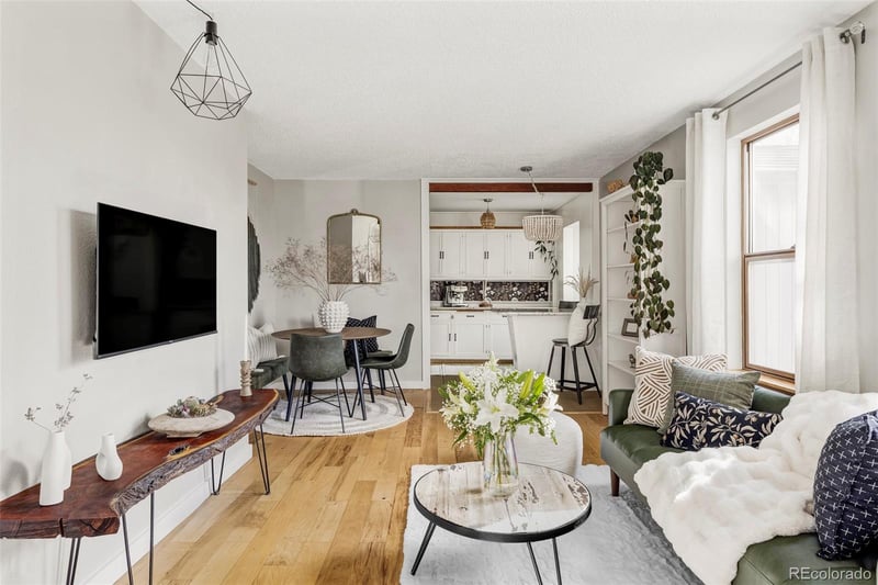 5556 Elmwood St, Littleton, CO 80120