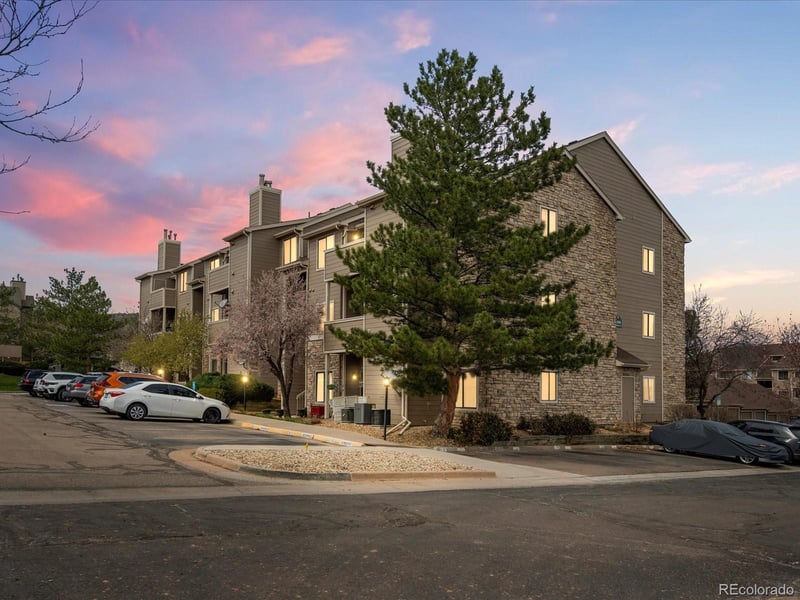 7498 Alkire St #202, Littleton, CO 80127