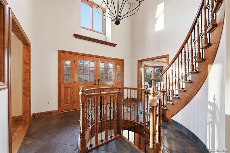 730 Crescent Ln, Lakewood, CO 80214