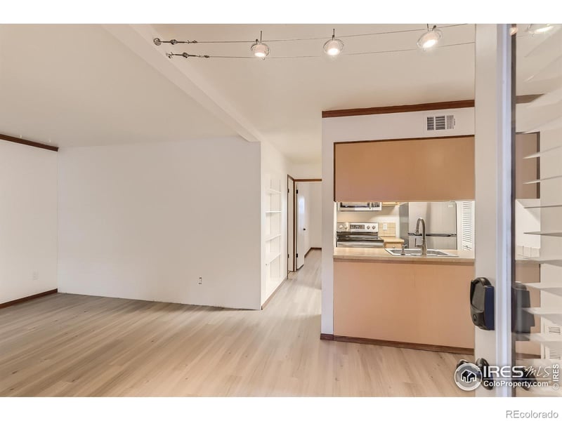 1111 Maxwell Ave #105, Boulder, CO 80304