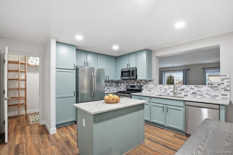 9807 Marmot Ridge Cir, Littleton, CO 80125