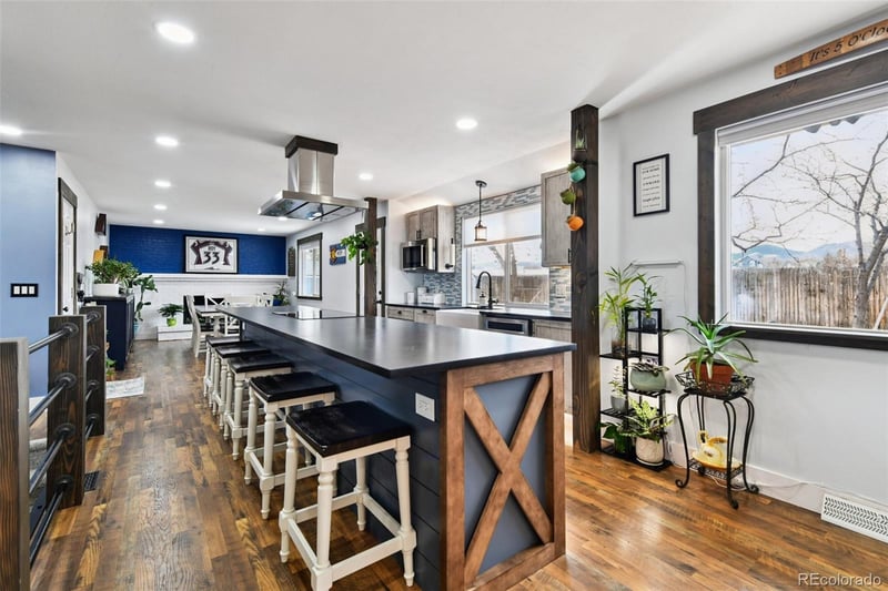 10289 Saratoga Pl, Littleton, CO 80127