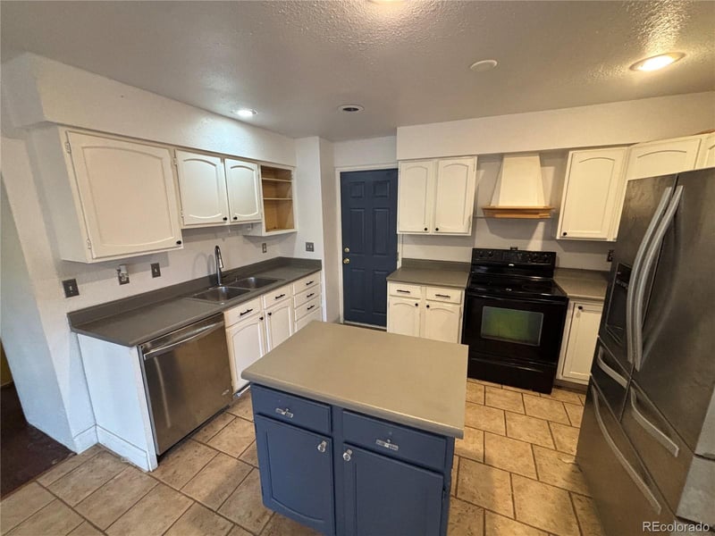 3868 Nucla St, Aurora, CO 80013