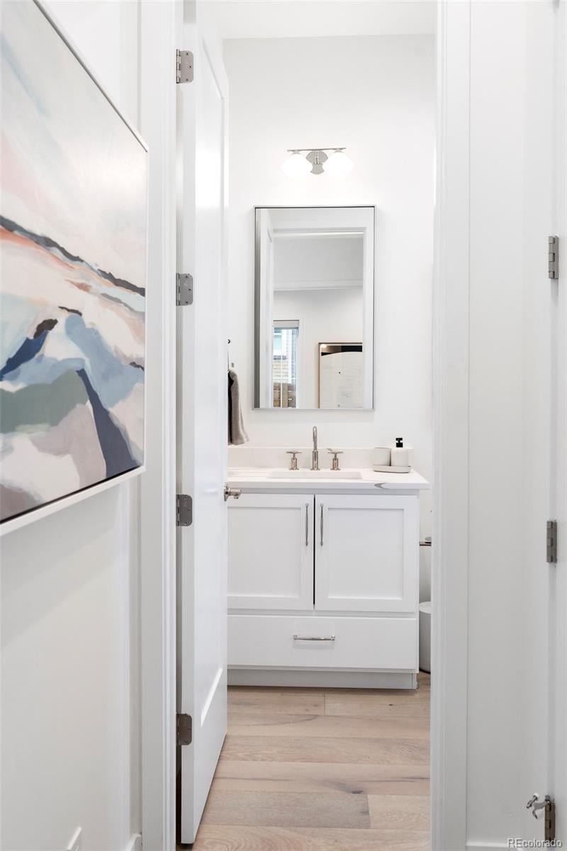 909 Madison St, Denver, CO 80206