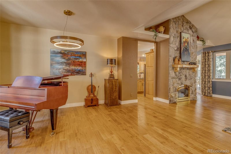 20320 Roaming Dr, Colorado Springs, CO 80908