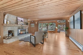 746 Riverside Dr, Lyons, CO 80540